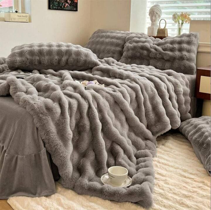 Colcha Tipo Piel De Conejo 2 x 2.20 Metros | 50% De Descuento + Envío Gratis